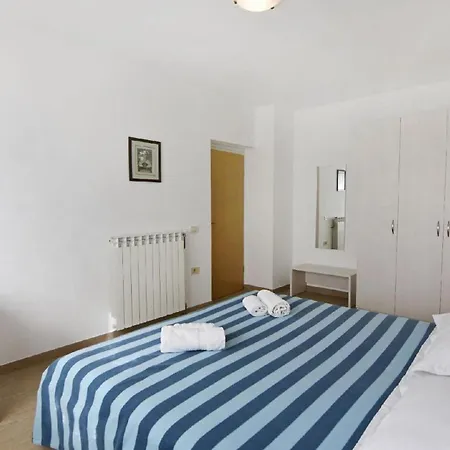 Apartmán Nettes In Valica Mit Grossem Garten